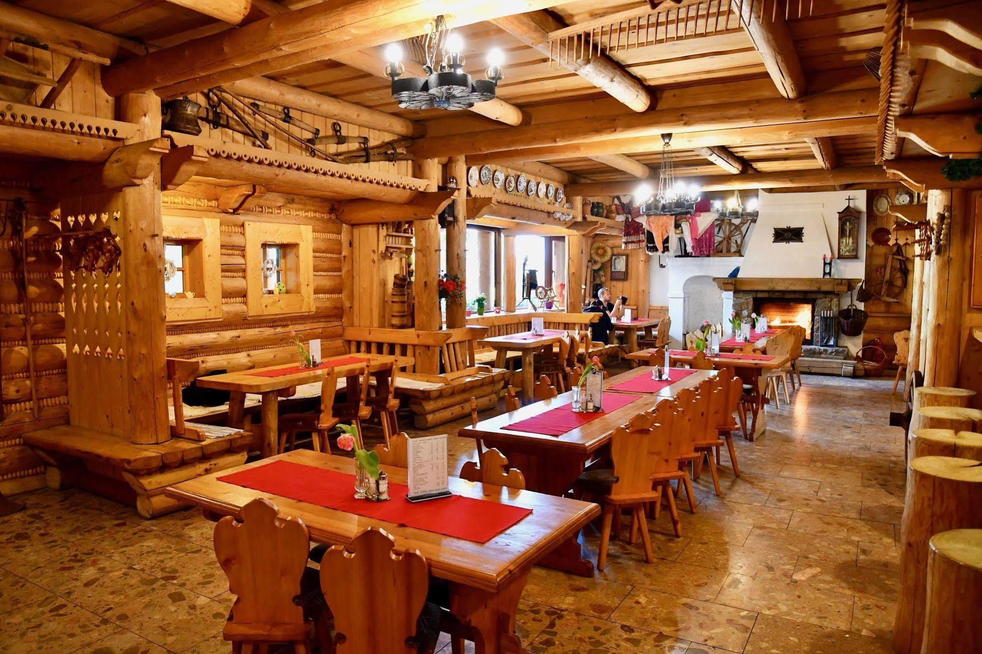 Sova Hotel&Restaurant Ždiar Buitenkant foto